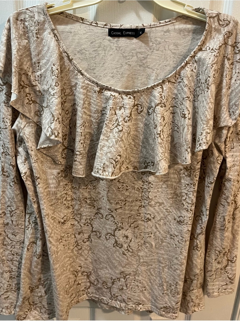 Cream Ruffle Neckline Boho Long-Sleeve Casual Express Top Size XL